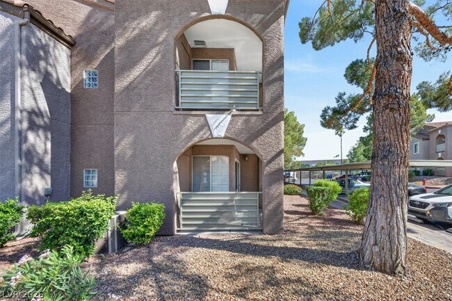 Building Photo - 2100 Jetty Rock Dr