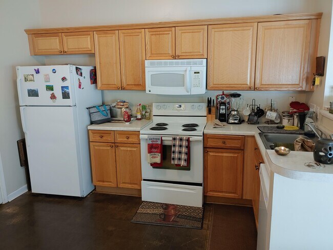 Foto del edificio - 5052 Parkview Way