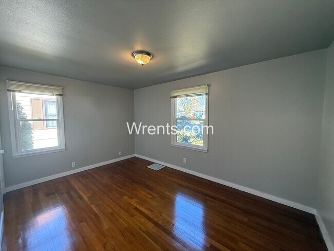 Foto del edificio - Charming 3 Bed / 1 Bath Home – North Spokane