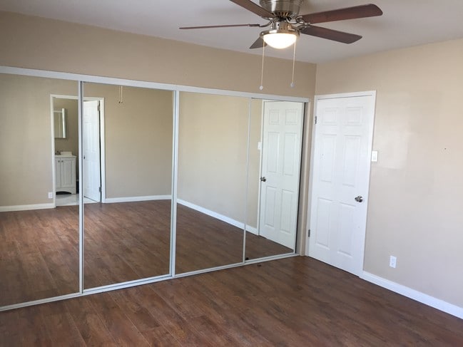 Building Photo - 4440 154th St