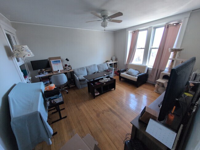 Building Photo - 12 Farrington Ave