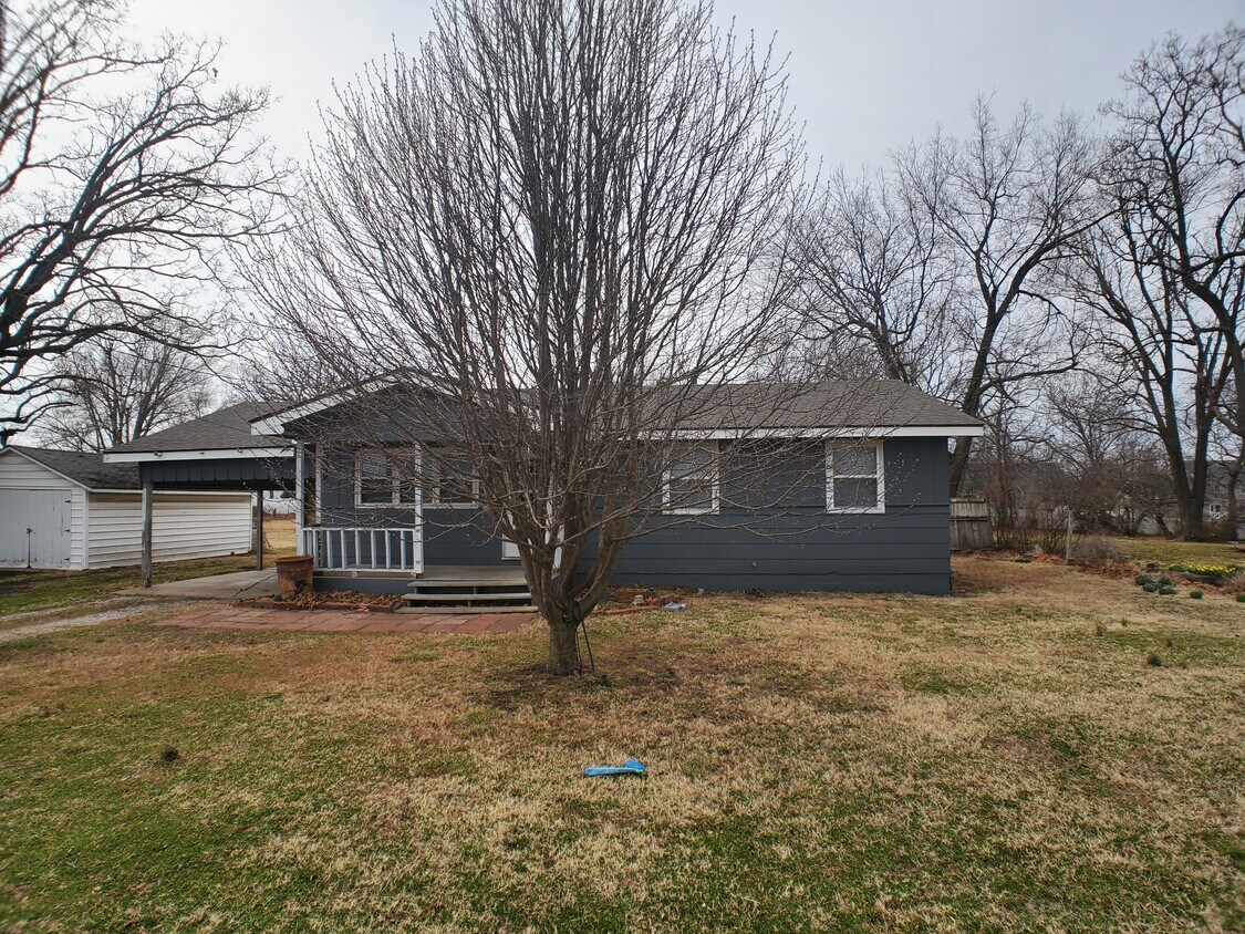 604 Walnut Ridge St, Joplin, MO 64801 House Rental in Joplin, MO