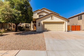Building Photo - 2302 E Torrey Pines Pl