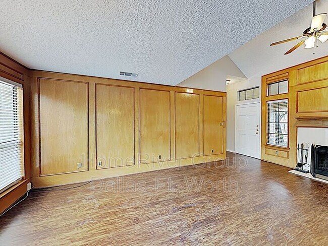 Building Photo - 3907 Kingsferry Ct
