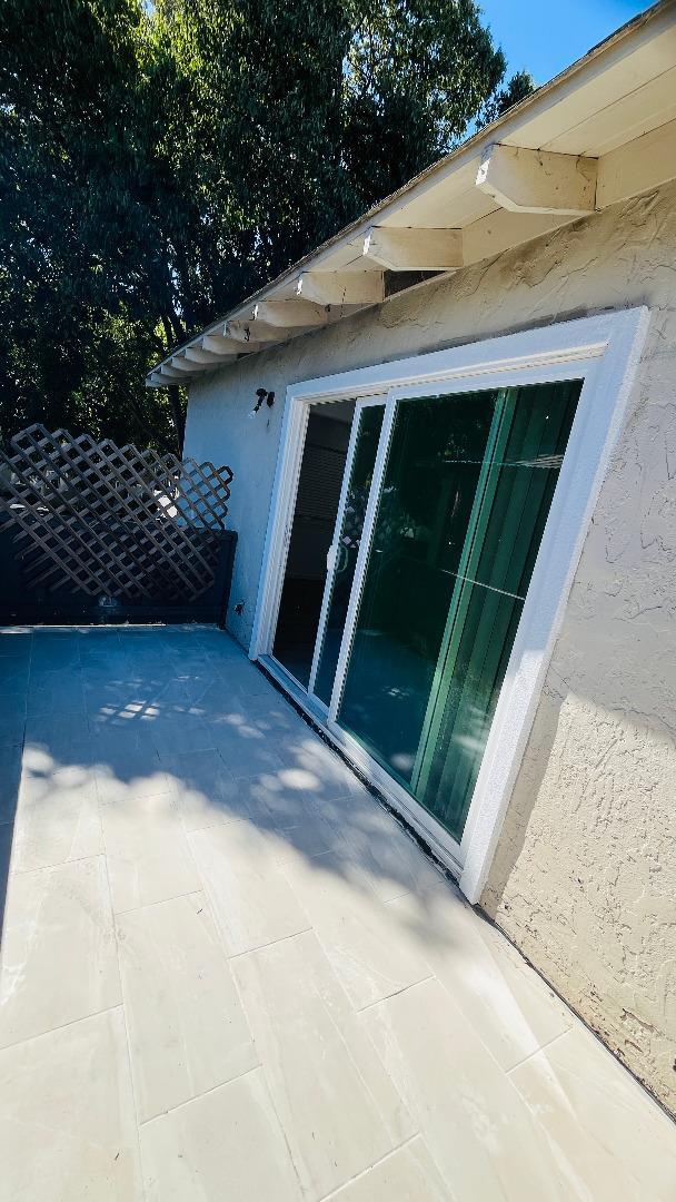 Building Photo - 1139 Ayala Dr
