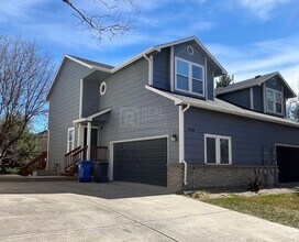 Building Photo - 1044 Winona Cir