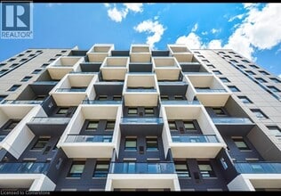 Building Photo - 460b Belmont Ave W