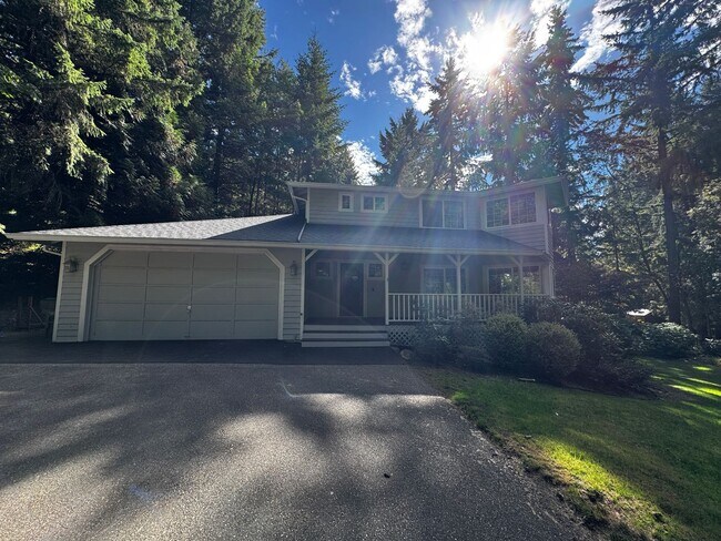 Foto del edificio - 3-Bedroom Secluded Poulsbo Home
