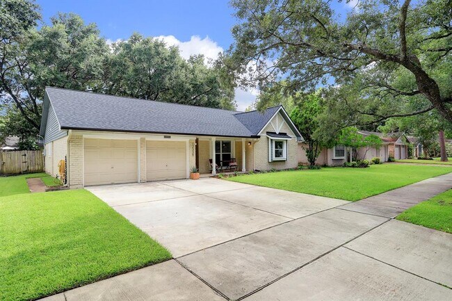 Building Photo - 12339 Brandywyne Dr