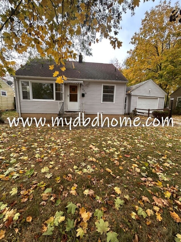 Primary Photo - 5316 Plaza Dr