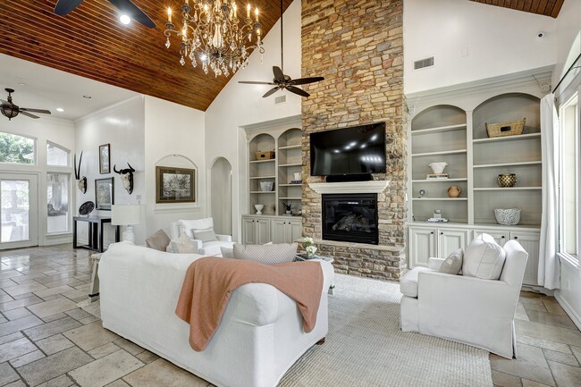 Foto del edificio - 1324 Bingle Rd