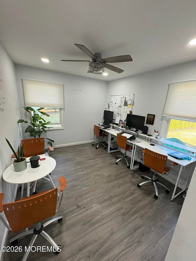 Building Photo - 41 Brookwillow Ave