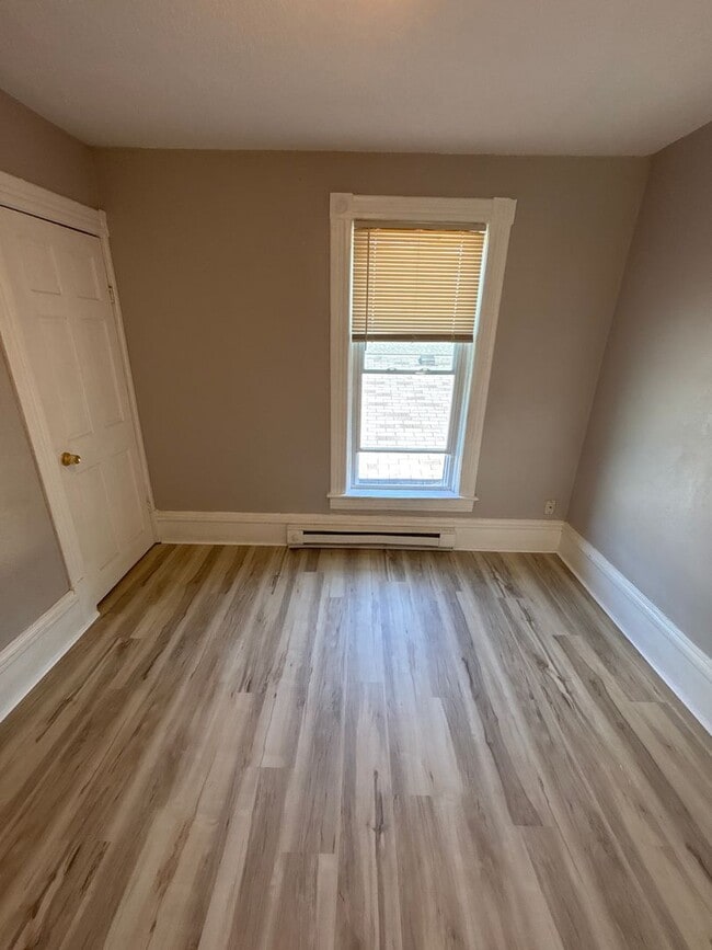 Foto del edificio - 446 Pierce St NE