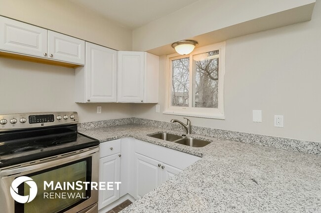 Building Photo - 1430 Luna Vista St