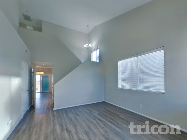 Foto del edificio - 7727 Barn Owl Dr