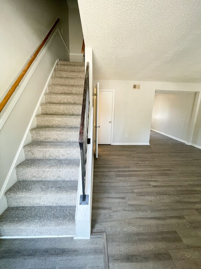 Foto del edificio - 4605 Grove Park Ln