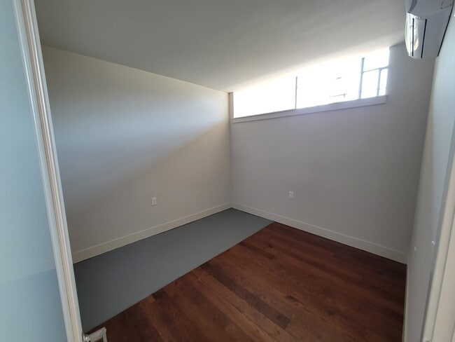 Building Photo - Yarn Factory Lofts