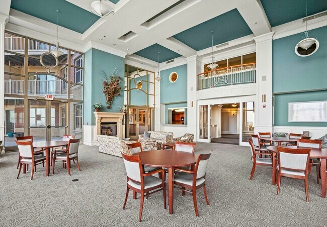 Foto del edificio - 4120 South Lake Drive, Unit 254