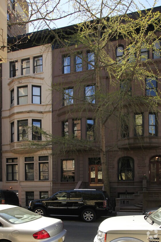 Foto del edificio - 22 W 70th St