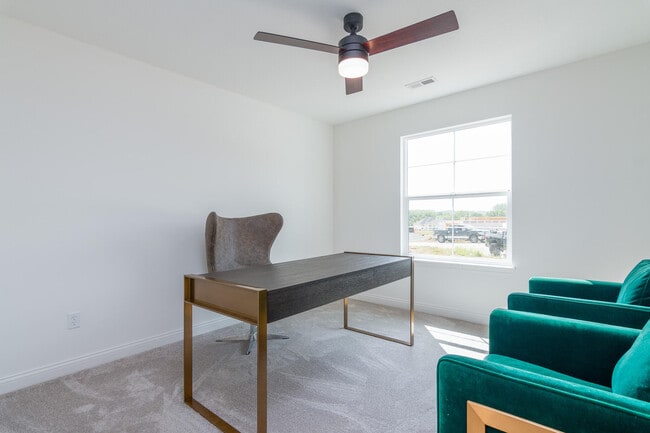 Building Photo - 6055 W Swather Ct