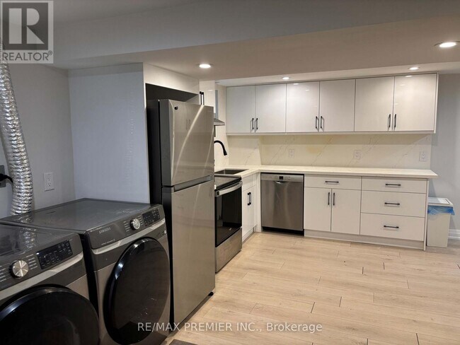 Photo du bâtiment - 2168 Denise Rd