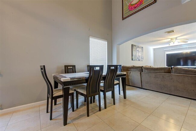 Building Photo - 14219 Beech Meadow Dr