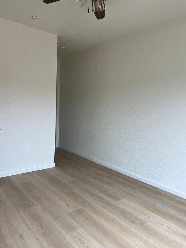 Foto del edificio - Coming Soon