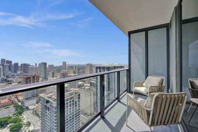 Foto del edificio - 159 NE 6th St