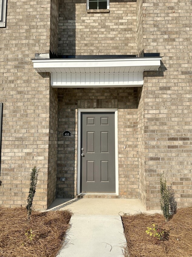 455 3rd Loop Rd, Florence, SC 29505 Townhome Rentals in Florence SC