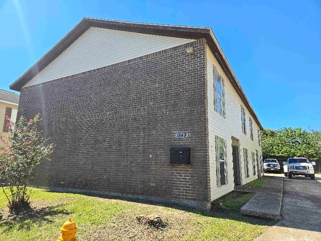 Foto del edificio - 1849 Southpointe Dr