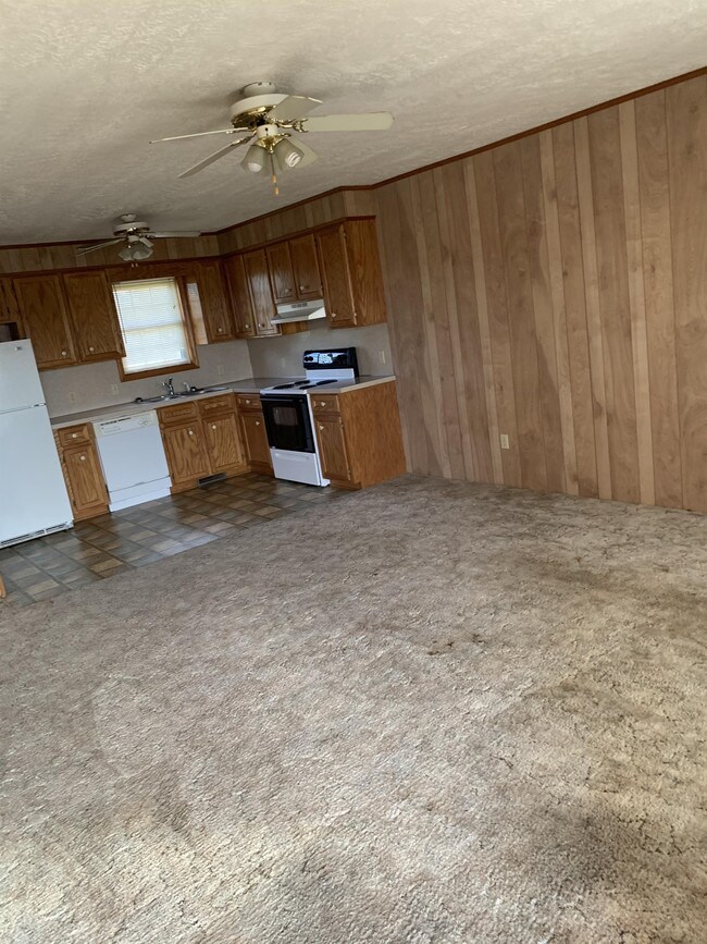 Building Photo - 195 Morrisfield Ln