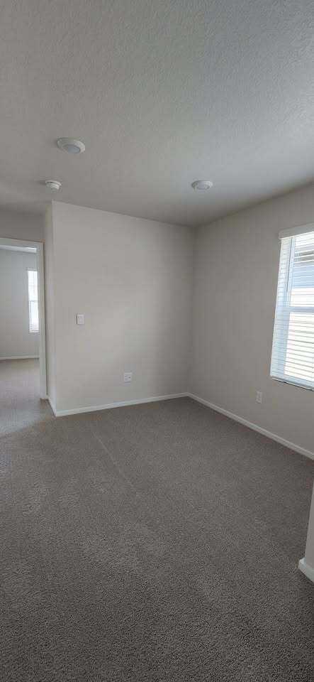 Building Photo - 2215 Livesay Ln