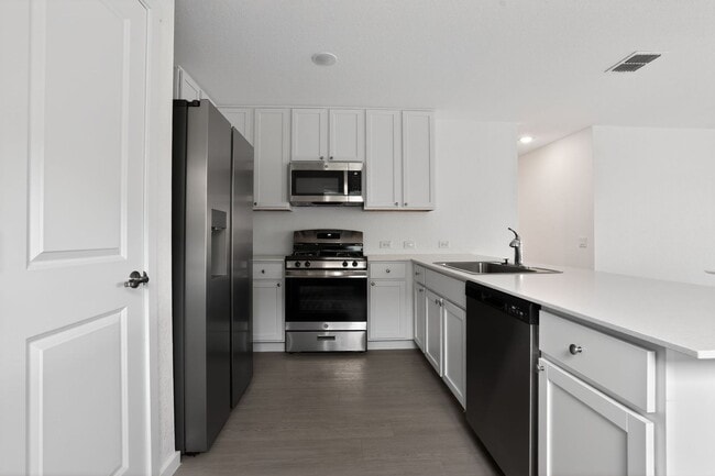 Building Photo - Private Bedroom for Rent – 5 Minutes from Texas A&M–San Antonio!