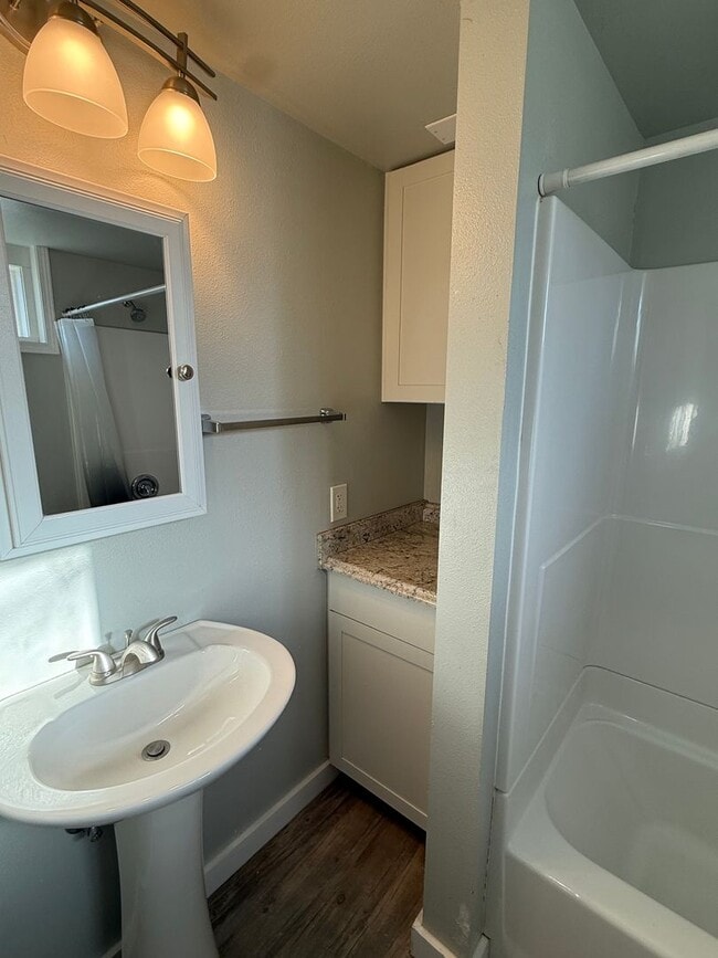 Foto del edificio - 434 Wicks Ln