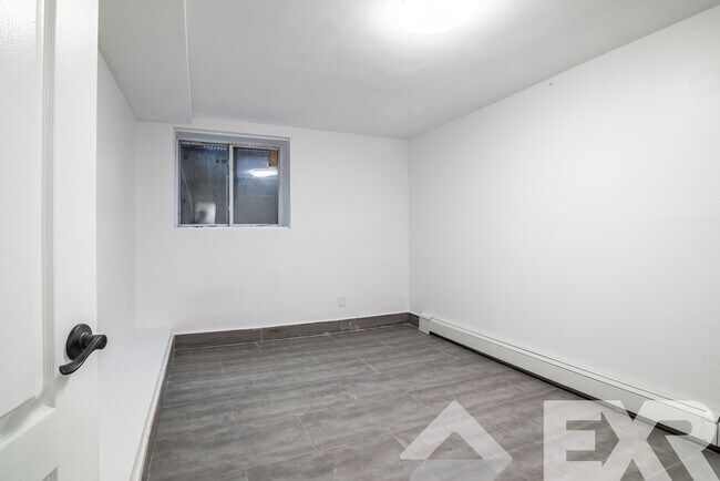 Foto del edificio - 218 Lexington Ave