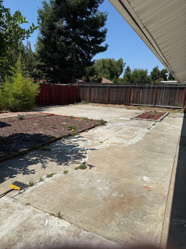 Foto del edificio - $3,700 / 4 BR - Comfortable 3-Bedroom Fremont Rental in Prime East Bay Location!