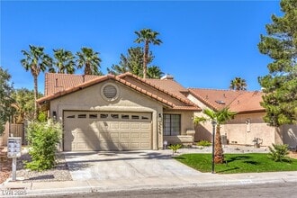 Building Photo - 1906 Old Mill Ln