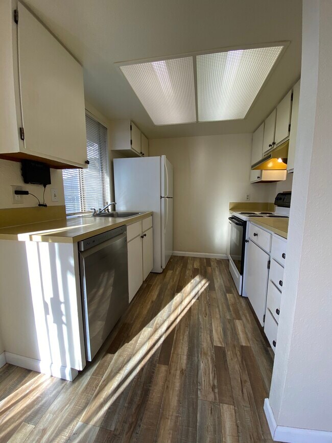Building Photo - 608 W Boise Hills Dr