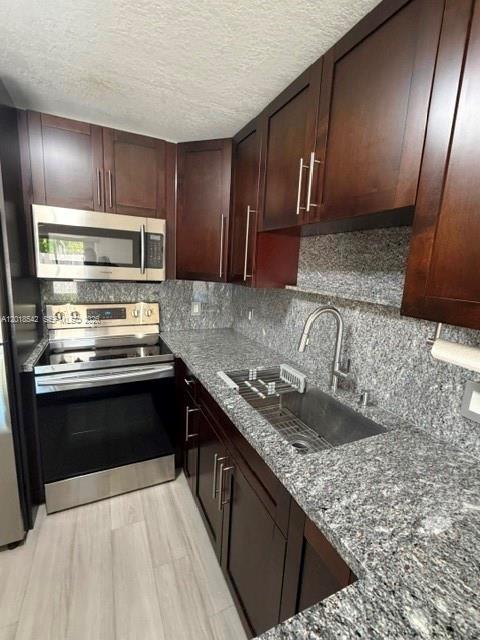 Foto del edificio - 13884 SW 64th St