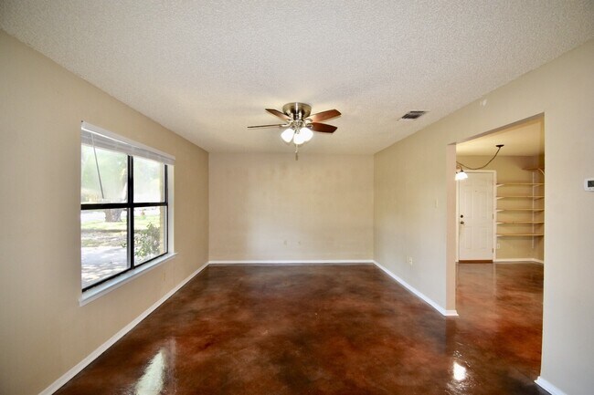 Foto del edificio - 105 Apache Cir