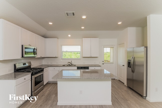 Foto del edificio - 12923 Thyme Wy
