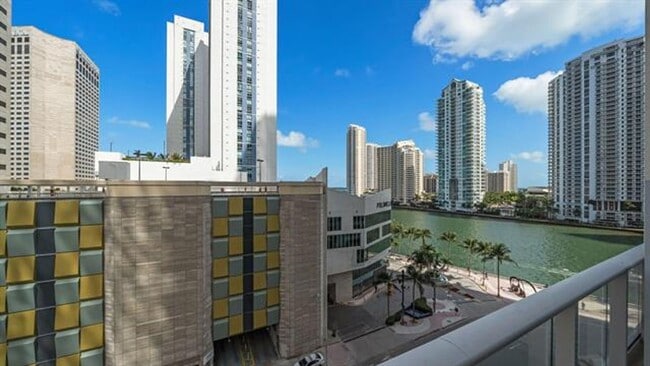 Photo - 300 S Biscayne Blvd Apartment