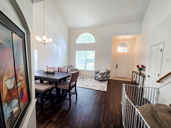 Foto del edificio - 32347 Hunter Park Ct