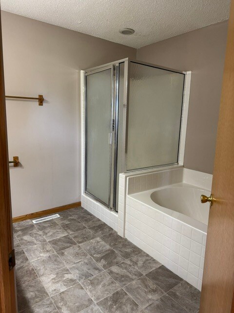 Foto del edificio - 402 Creekside Dr