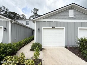 Building Photo - 26 Vero Dr