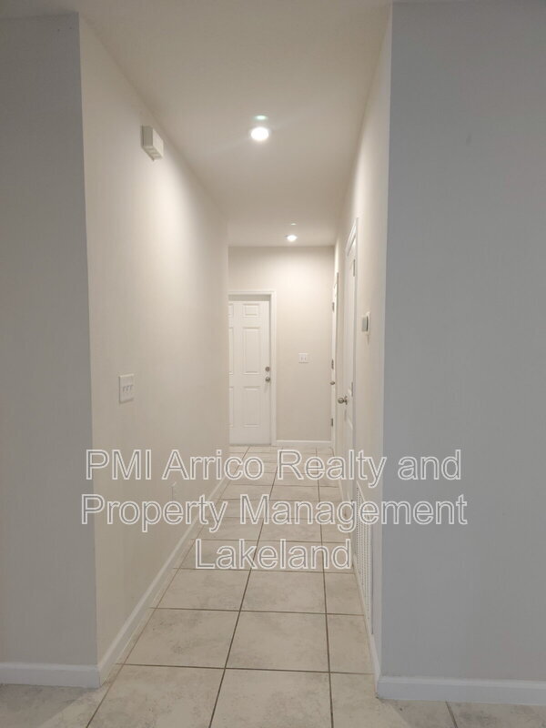 Building Photo - 1113 Eagle Claw Ln