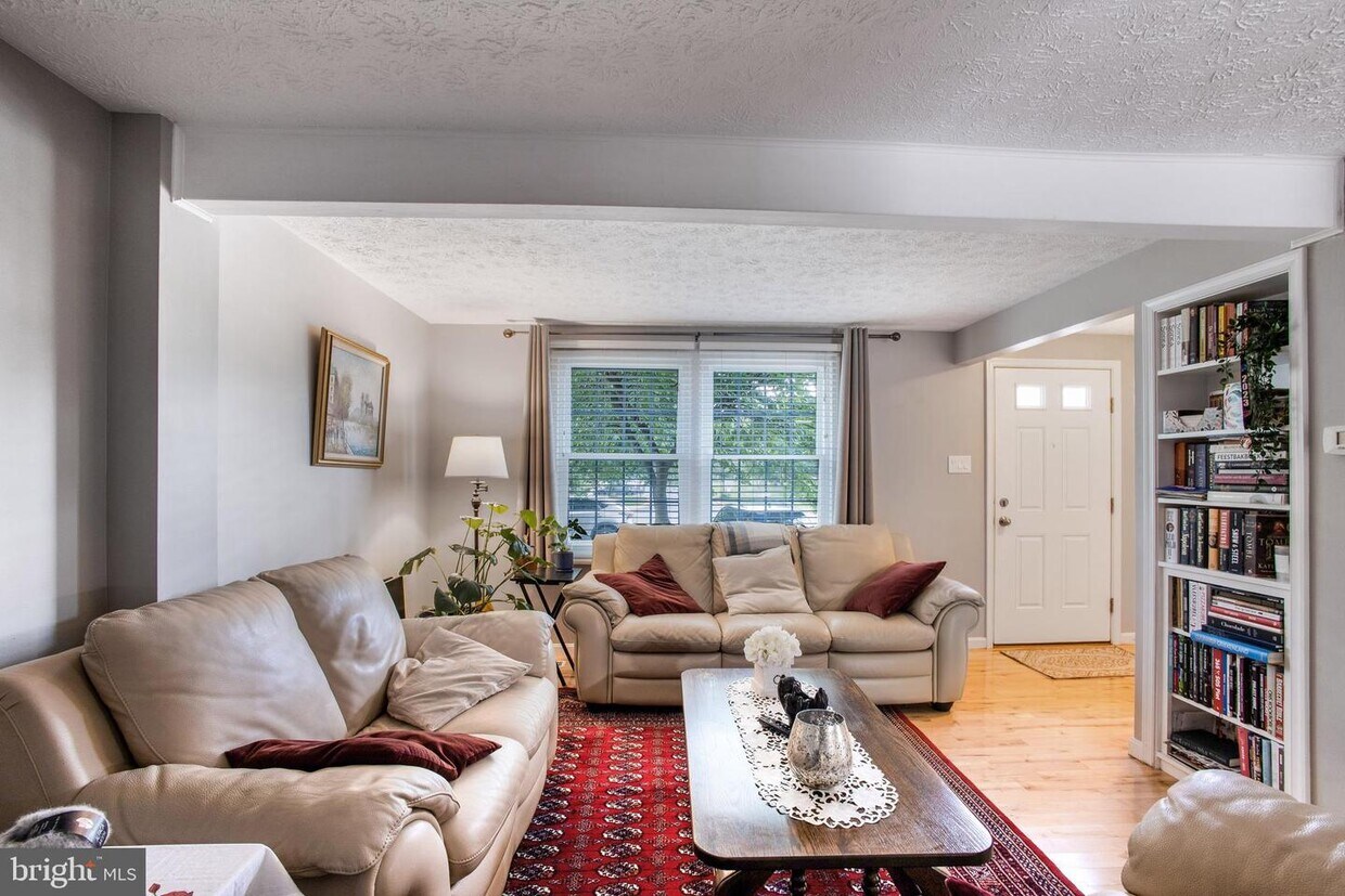 7813 Breezy Down Terrace, Rockville, MD 20855 Townhome Rentals in