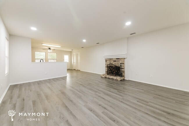 Foto del edificio - 4506 Courtside Dr