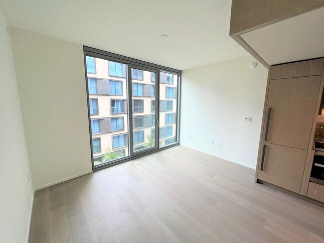 Building Photo - Koula - Luxurious studio in Kakaako