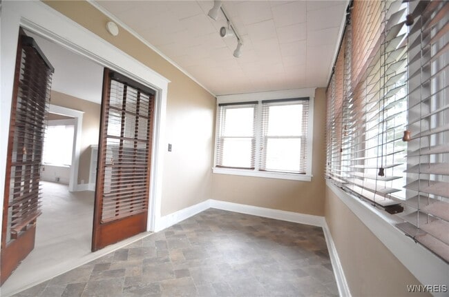 Building Photo - 333 Getzville Rd